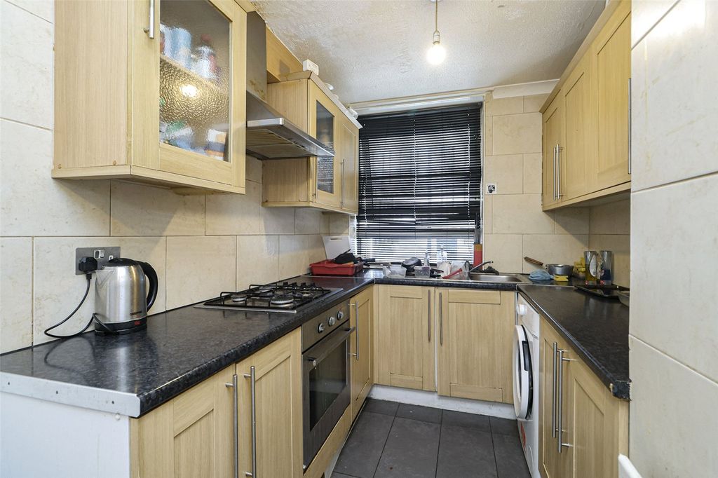 Property photo 2 of 21 Picture No. 04