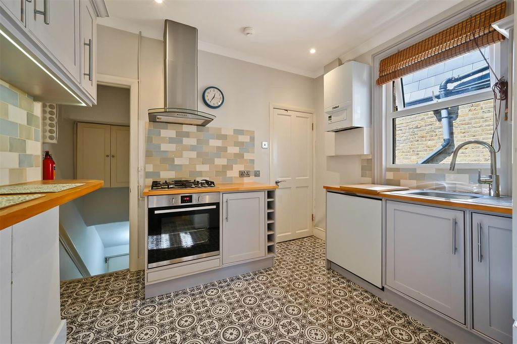 Property photo 1 of 12 Kingston Road (5).Jpg