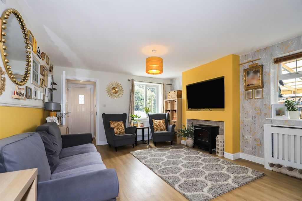 Property photo 3 of 16