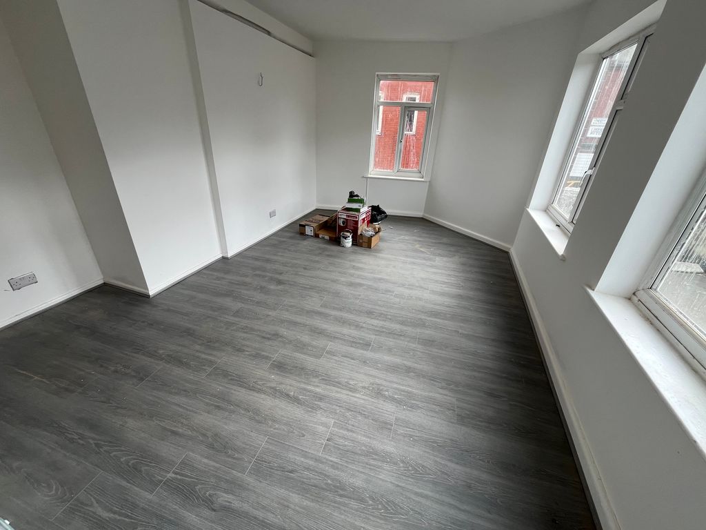 Property photo 1 of 4 Image