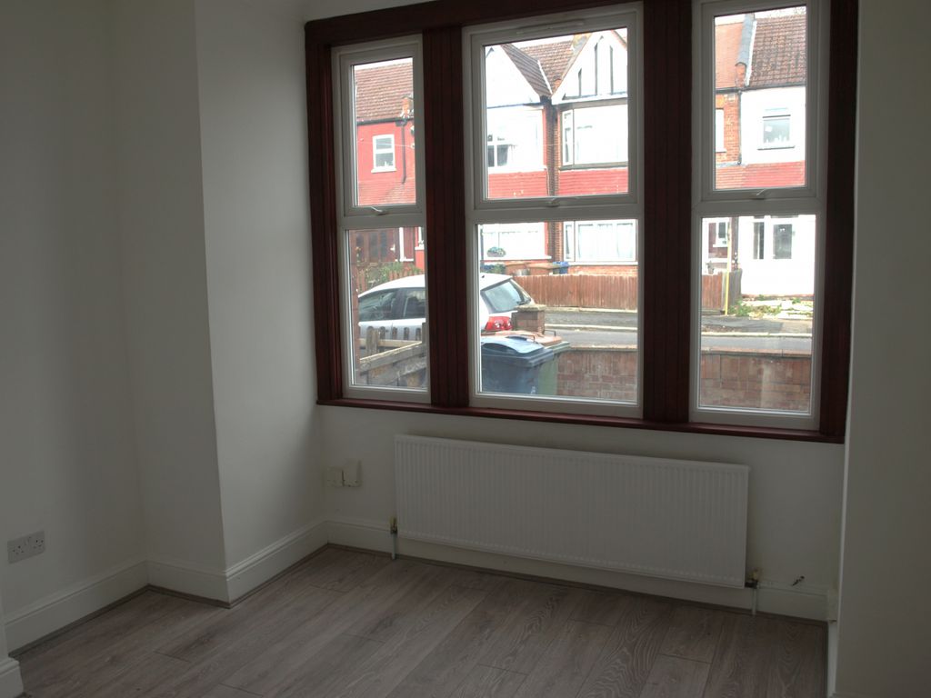 Property photo 3 of 11 Pic 3