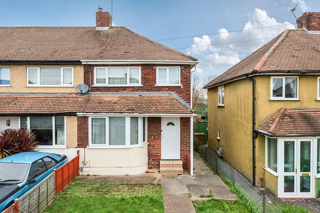 Property photo 1 of 18