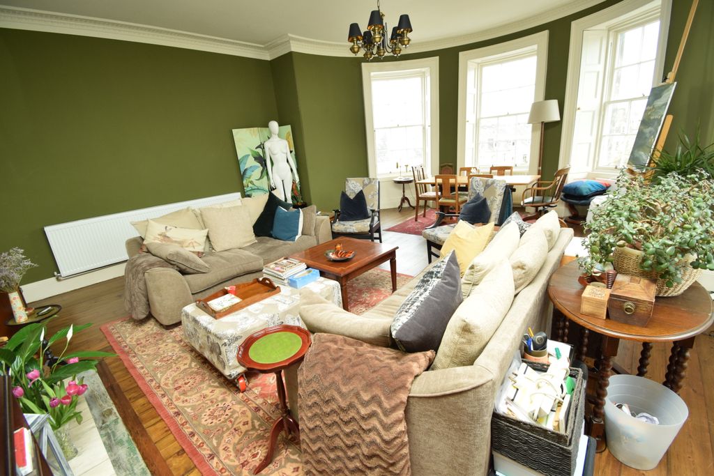 Property photo 3 of 29