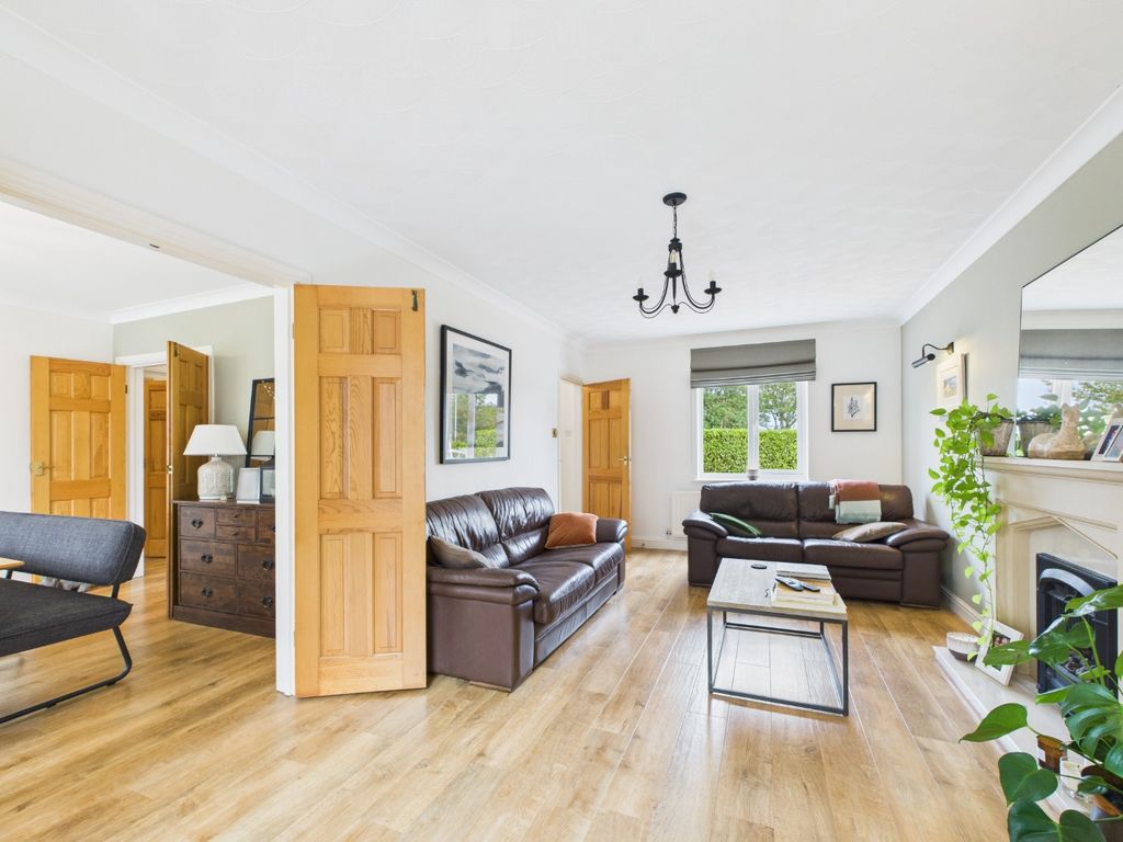 Property photo 3 of 38 4491556