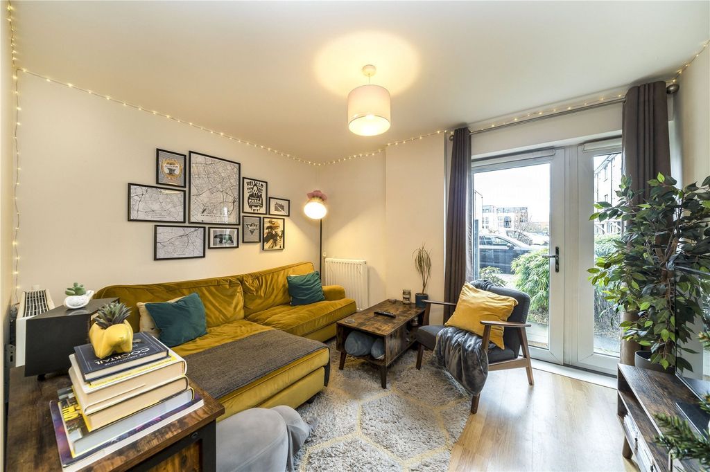 Property photo 2 of 4 Picture No. 07