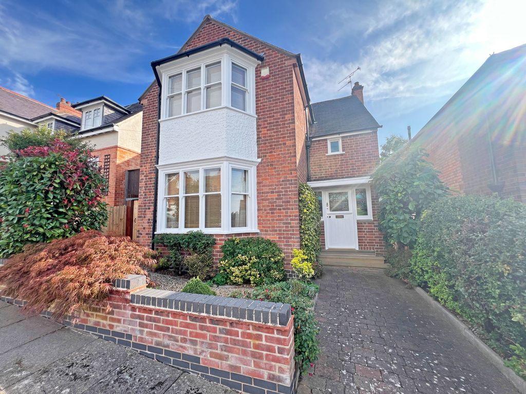 Property photo 1 of 35