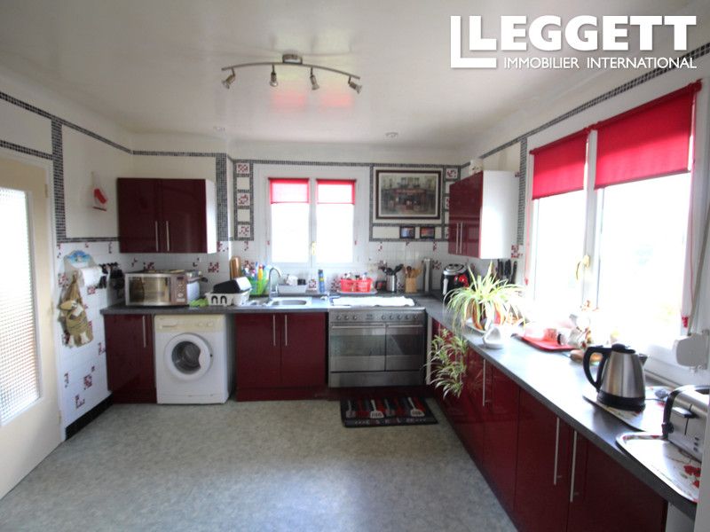 Property photo 2 of 10