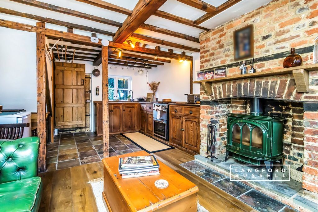 Property photo 2 of 10 Reception