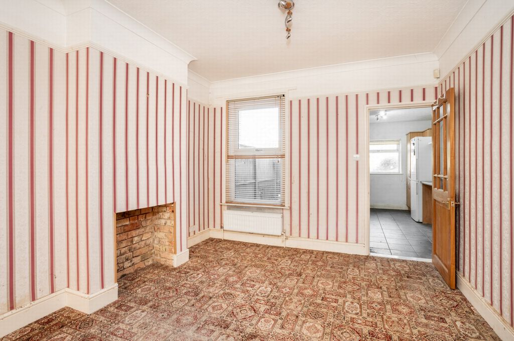 Property photo 3 of 12 Dining Room