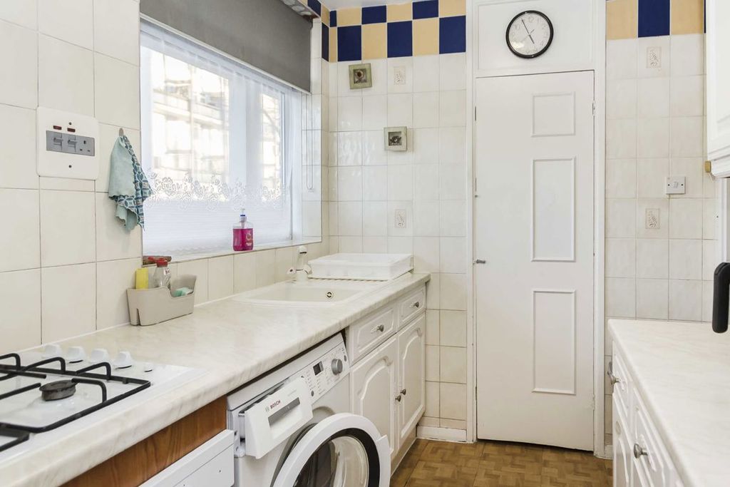 Property photo 2 of 5