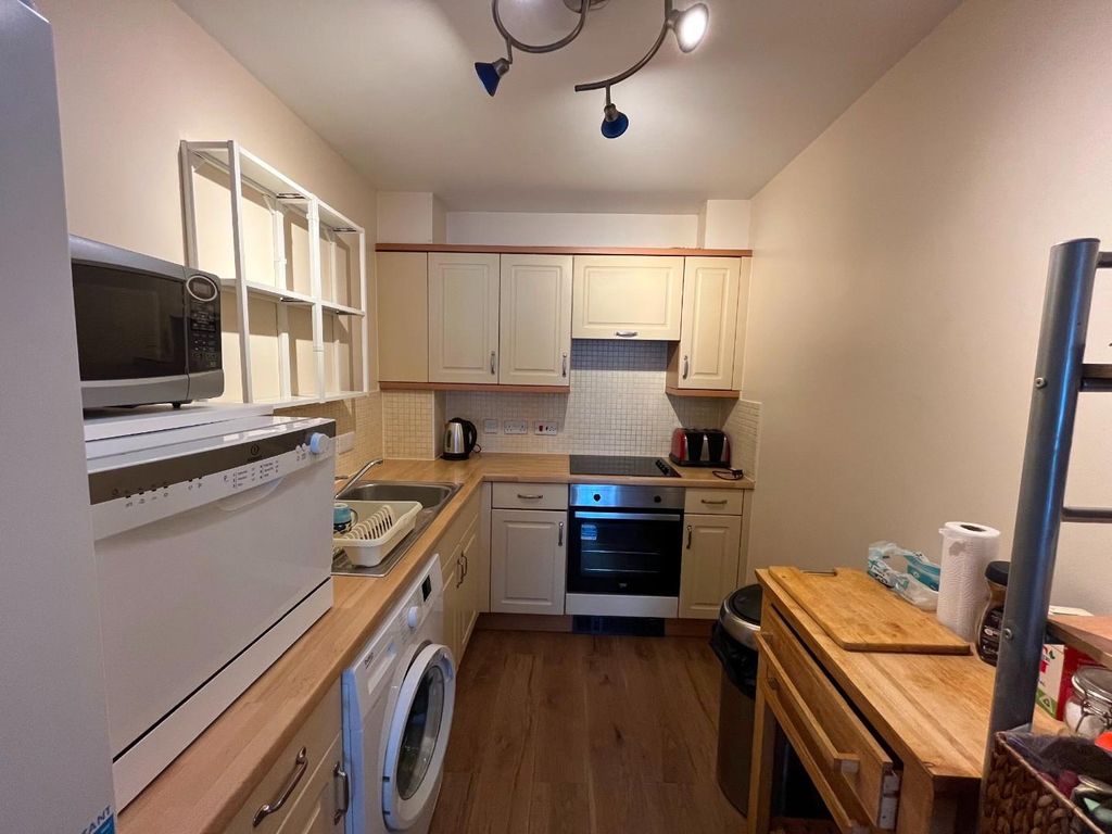 Property photo 2 of 6 490.Jpg