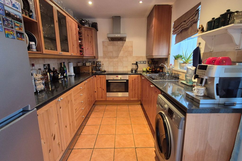 Property photo 3 of 15 Kitchen / Diner