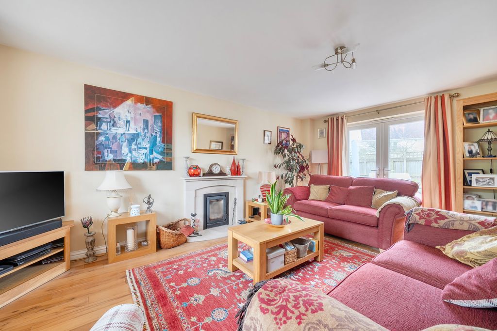 Property photo 3 of 23