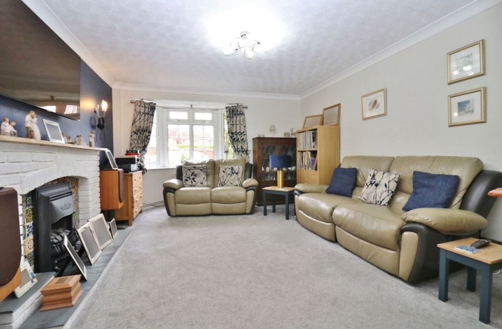 Property photo 3 of 21
