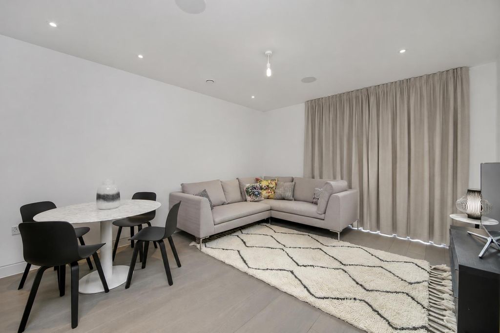 Property photo 1 of 6 B85c5F8E-9d60-4013-85F6-6Bb68E9E04c5.Png