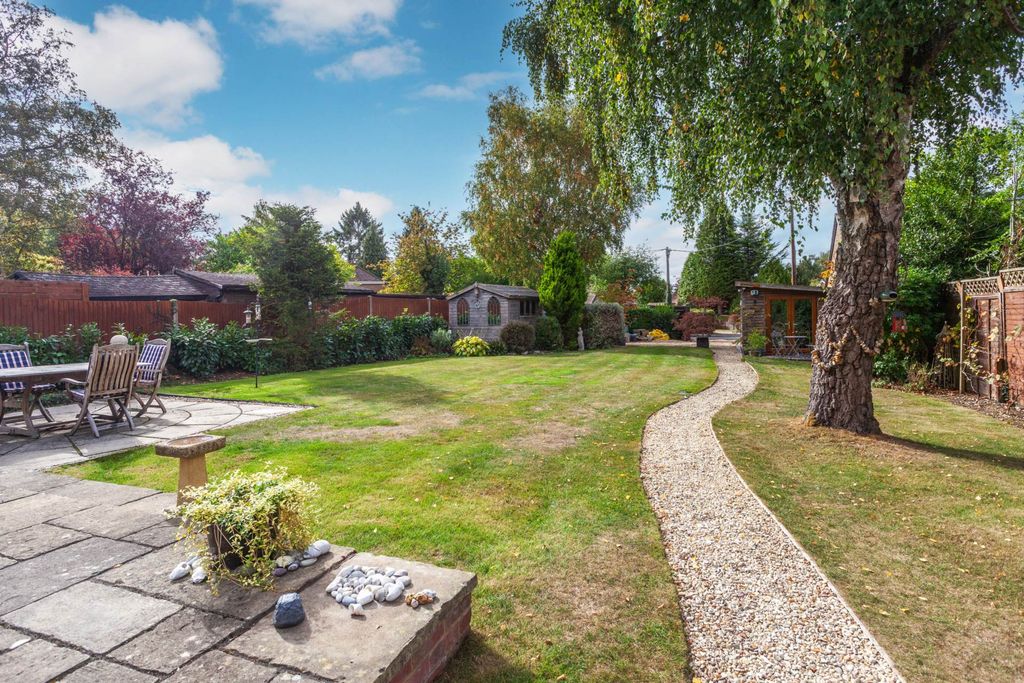 Property photo 2 of 26