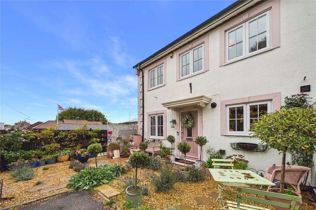Property photo 1 of 15 Front
