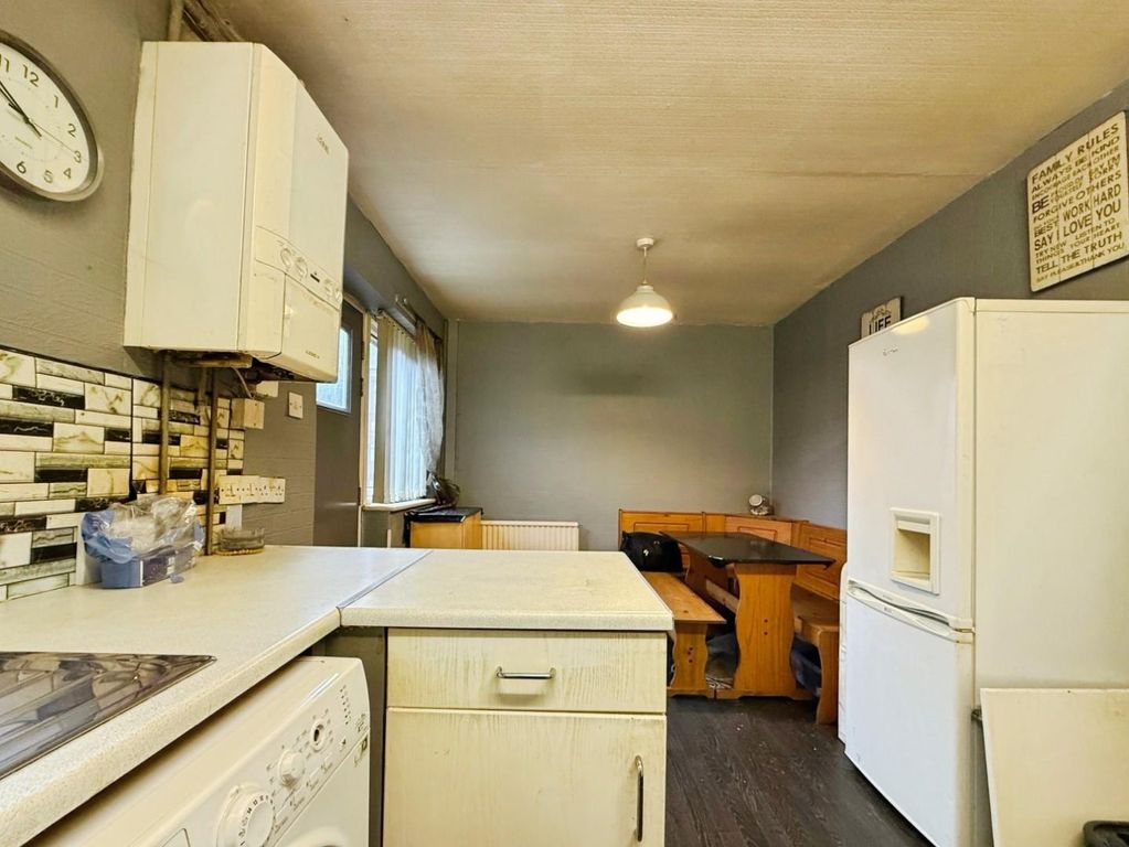 Property photo 3 of 12 90E4B89B-E-4447-9Ebb-6B34EE1Bb392-6070-000001D2232