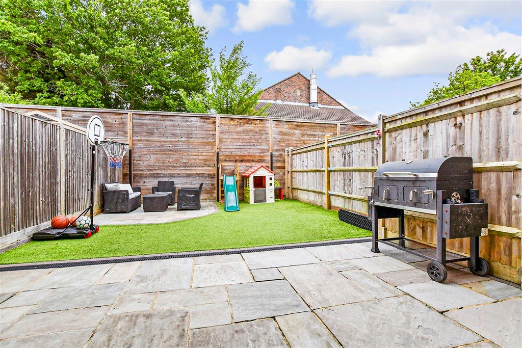 Property photo 2 of 11 Rear Garden