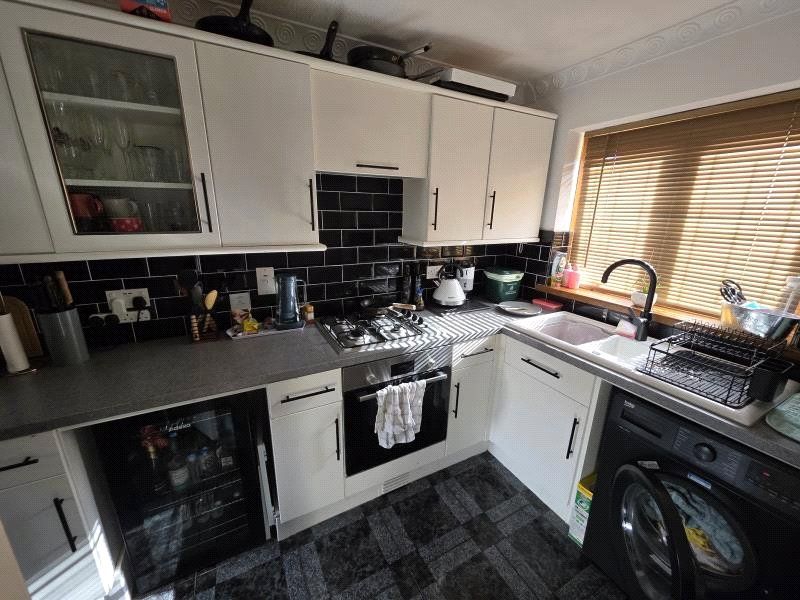 Property photo 3 of 4 Picture No. 10