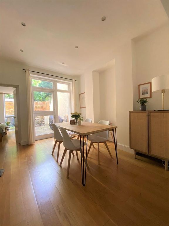 Property photo 3 of 10 8.Jpg