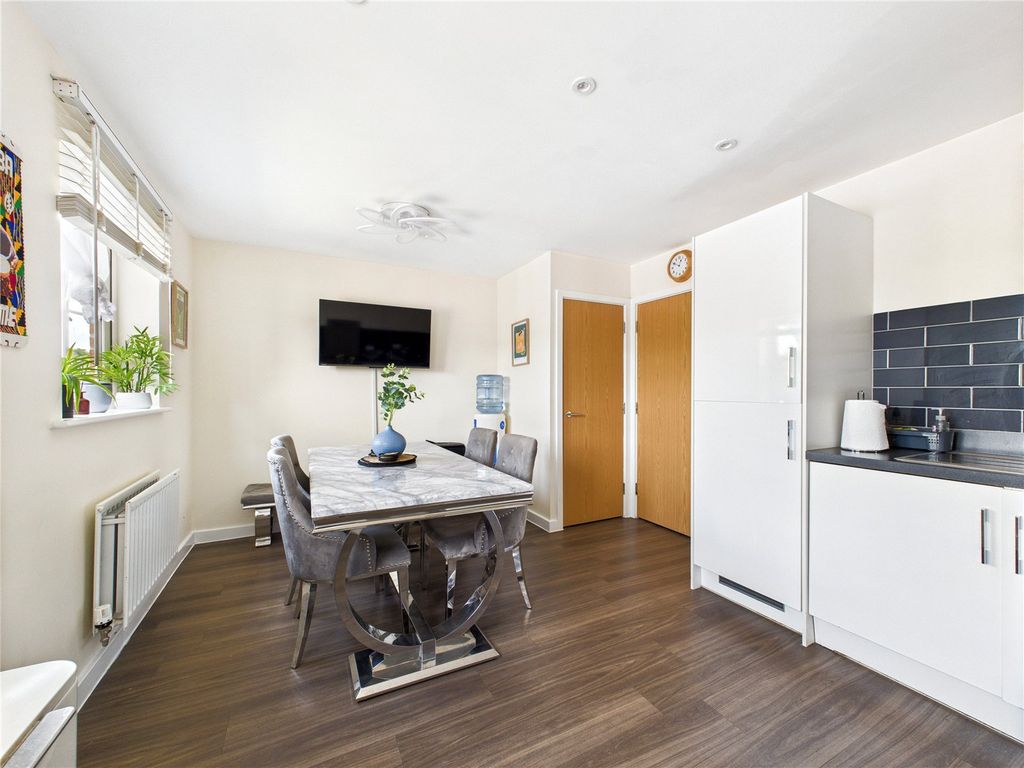 Property photo 3 of 12 Picture No. 03