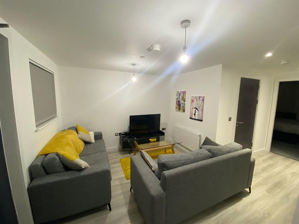 Property photo 2 of 5