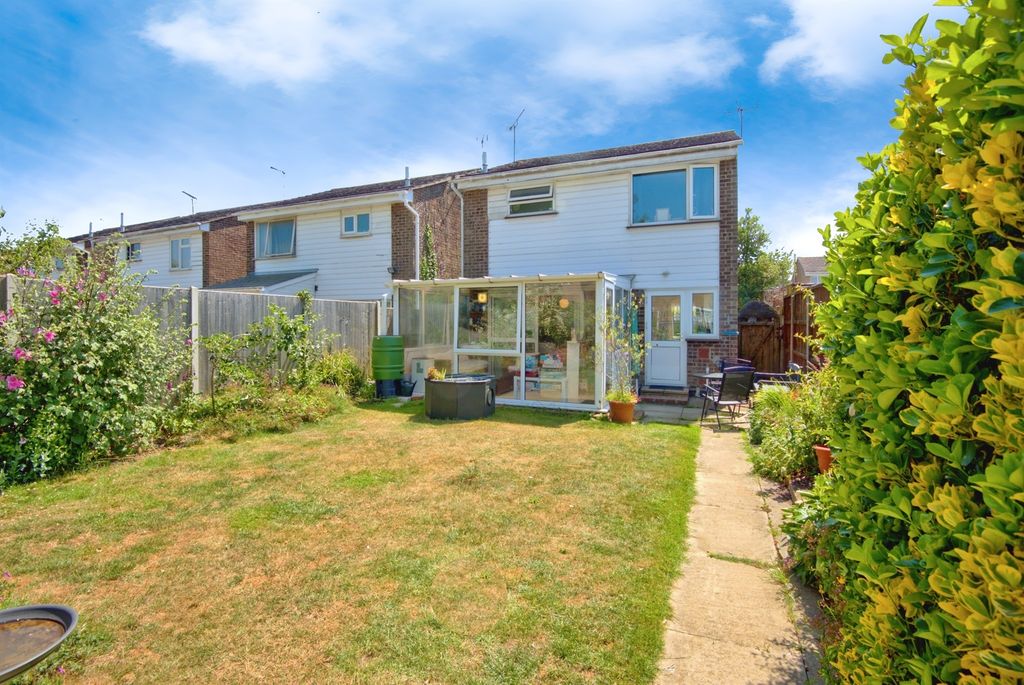 Property photo 2 of 16