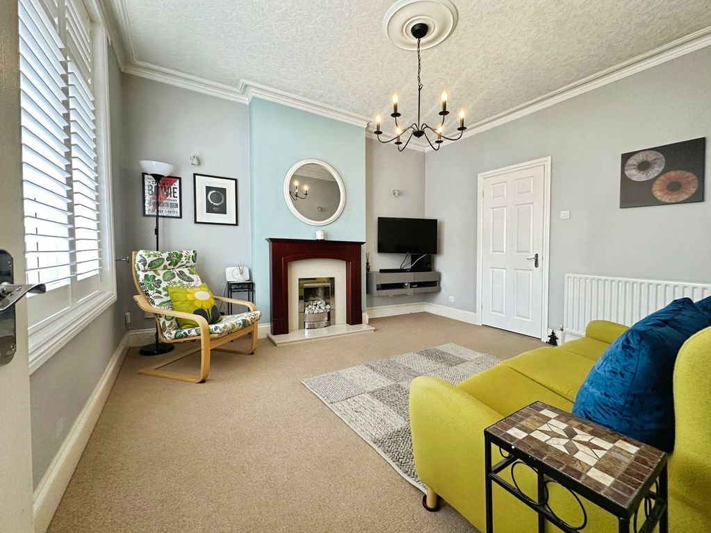 Property photo 3 of 17