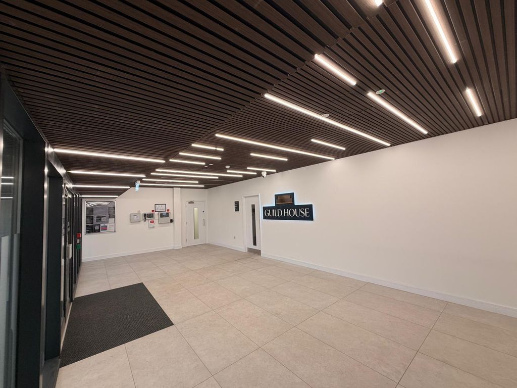 Property photo 2 of 13 Entrance Hall