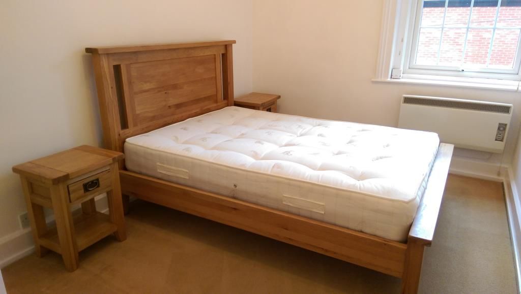 Property photo 3 of 6 Bedroom