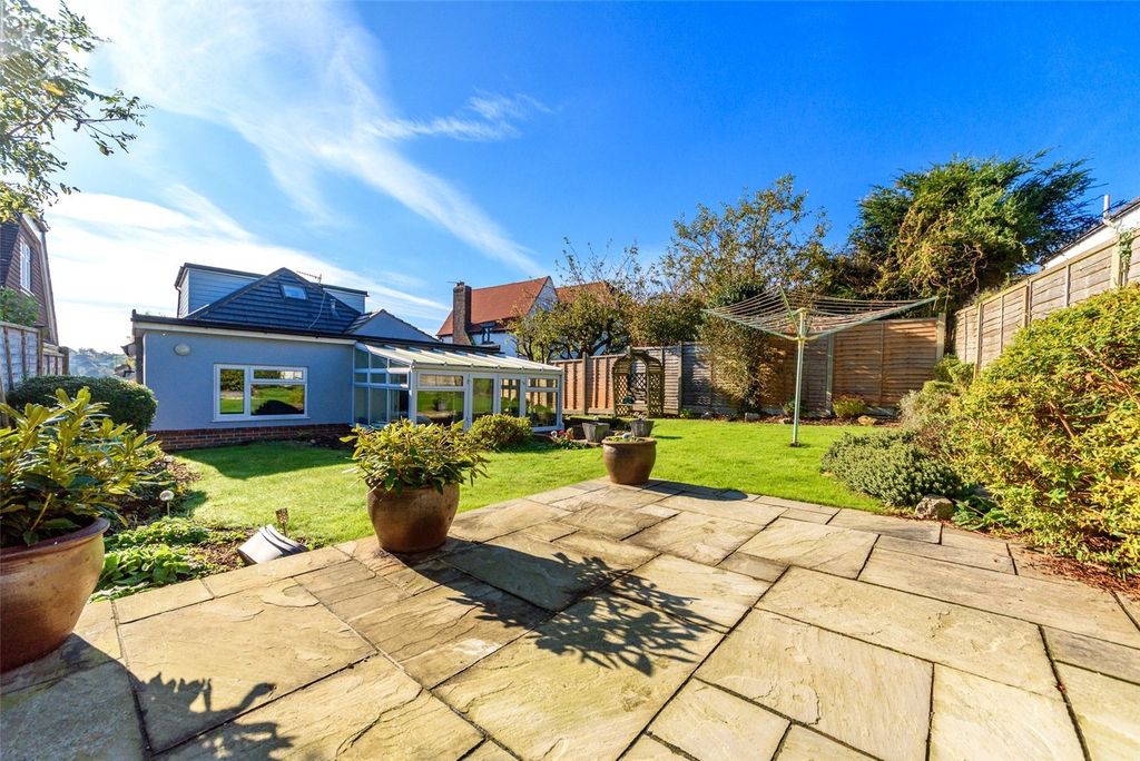Property photo 2 of 25 Picture No. 59