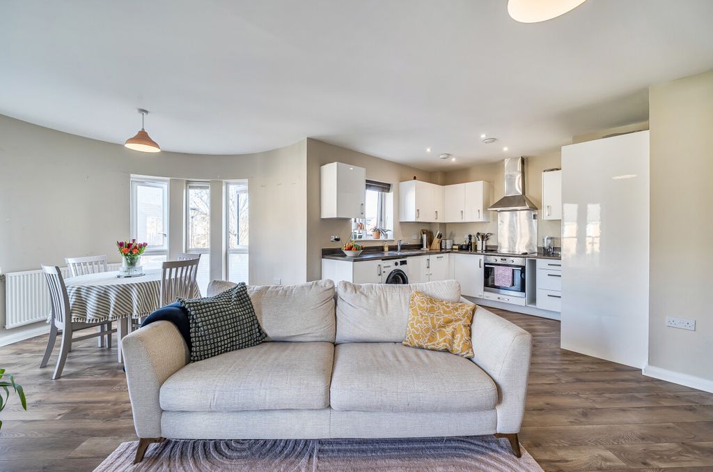 Property photo 2 of 20 1420983-5-69A982F...