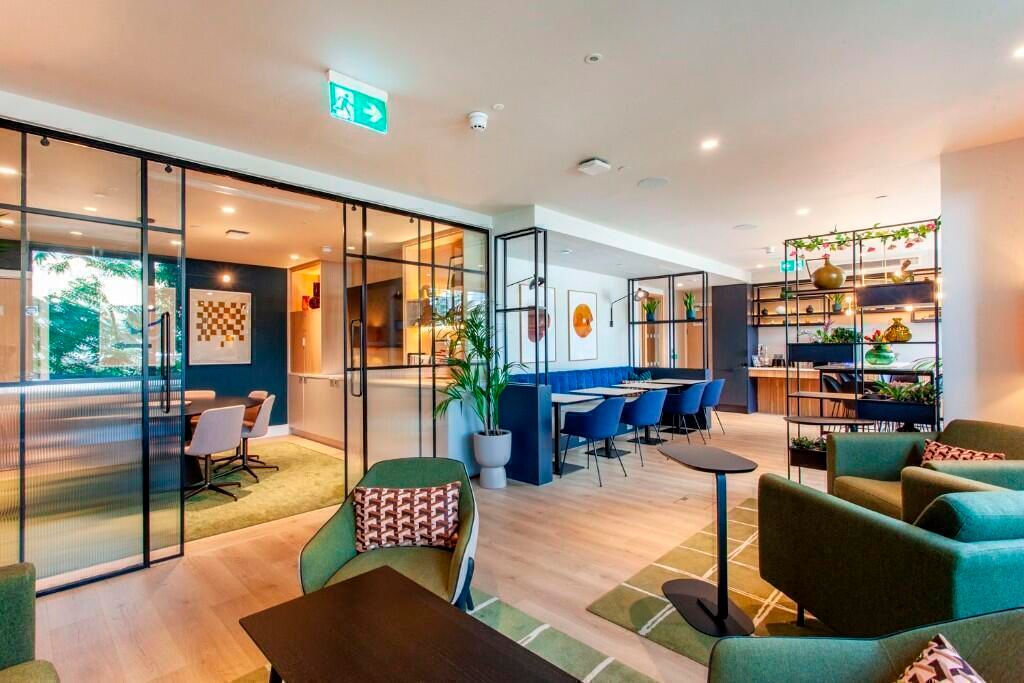 Property photo 1 of 4 Bedroom 2