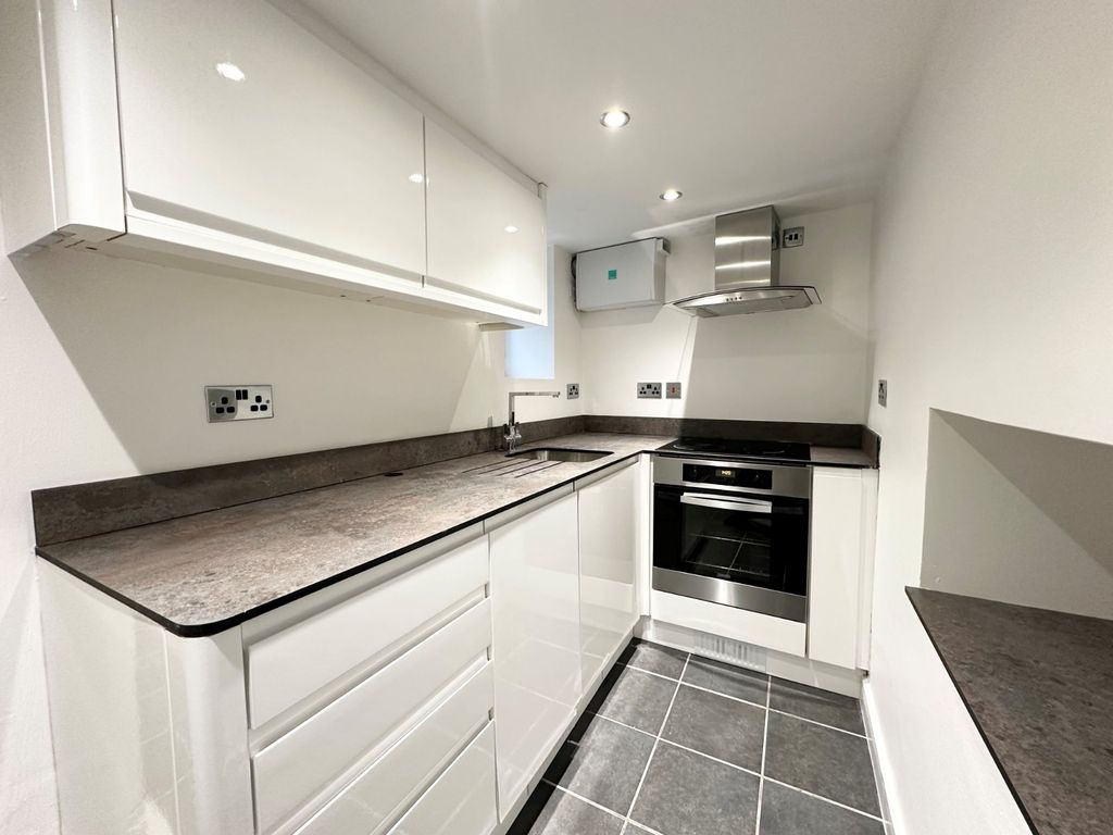 Property photo 3 of 9 Picture No. 09