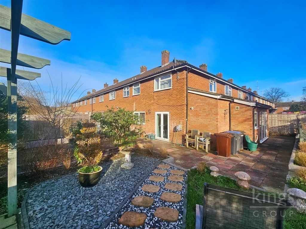 Property photo 3 of 26