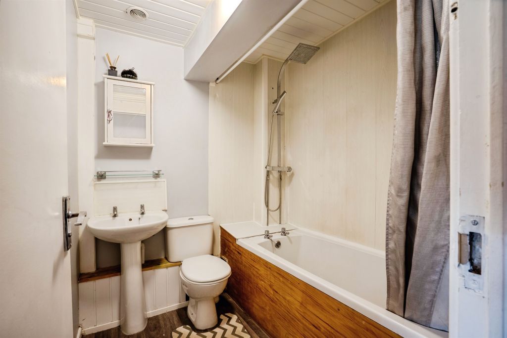 Additional image 5 of 4 bed terraced house for saleFishermans Walk, Bulwark, Chepstow NP16