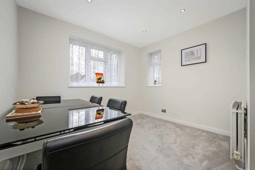 Property photo 3 of 10 Internal: