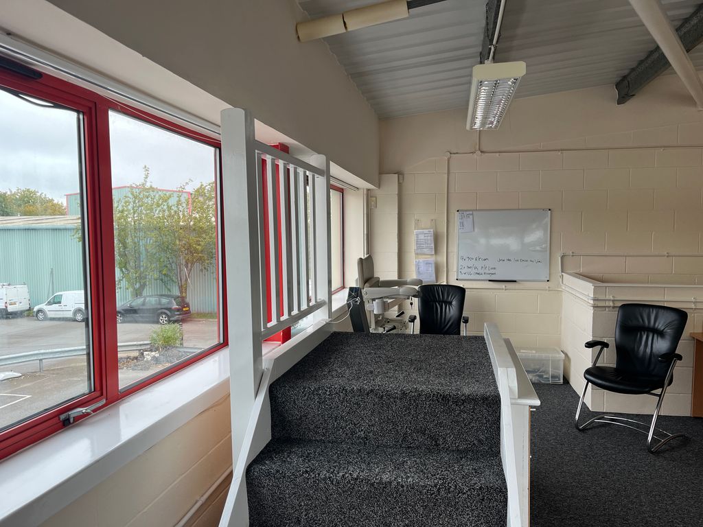 Property photo 3 of 6