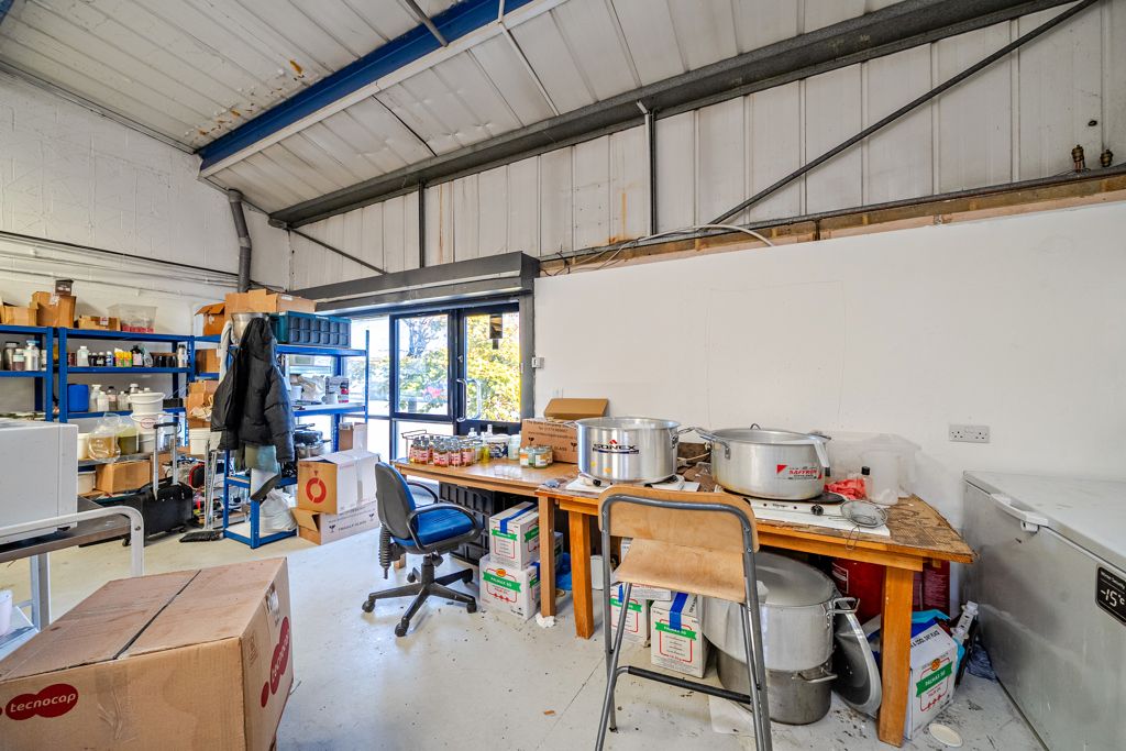 Property photo 2 of 7 Photo 2