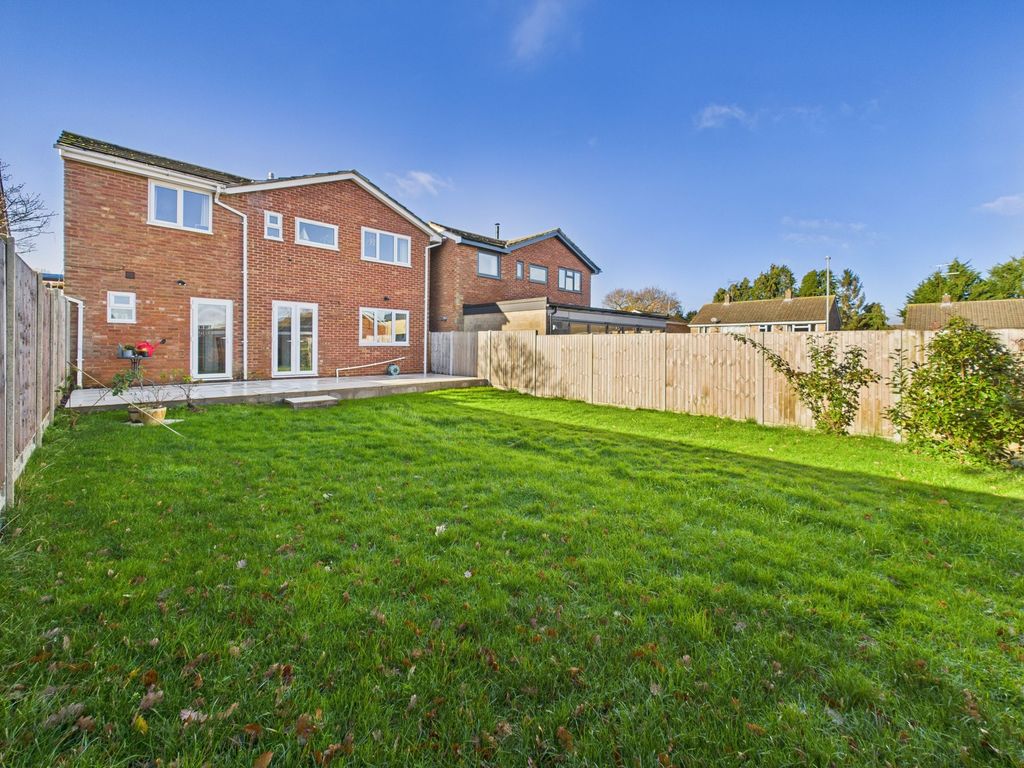 Property photo 2 of 26