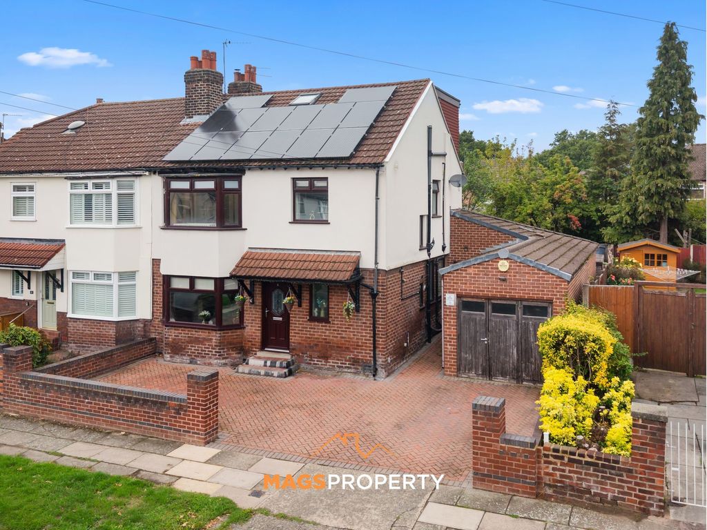 Property photo 1 of 43