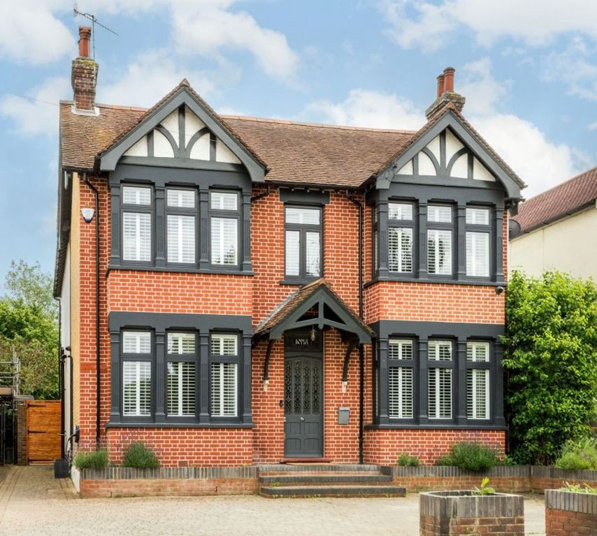 Property photo 1 of 19