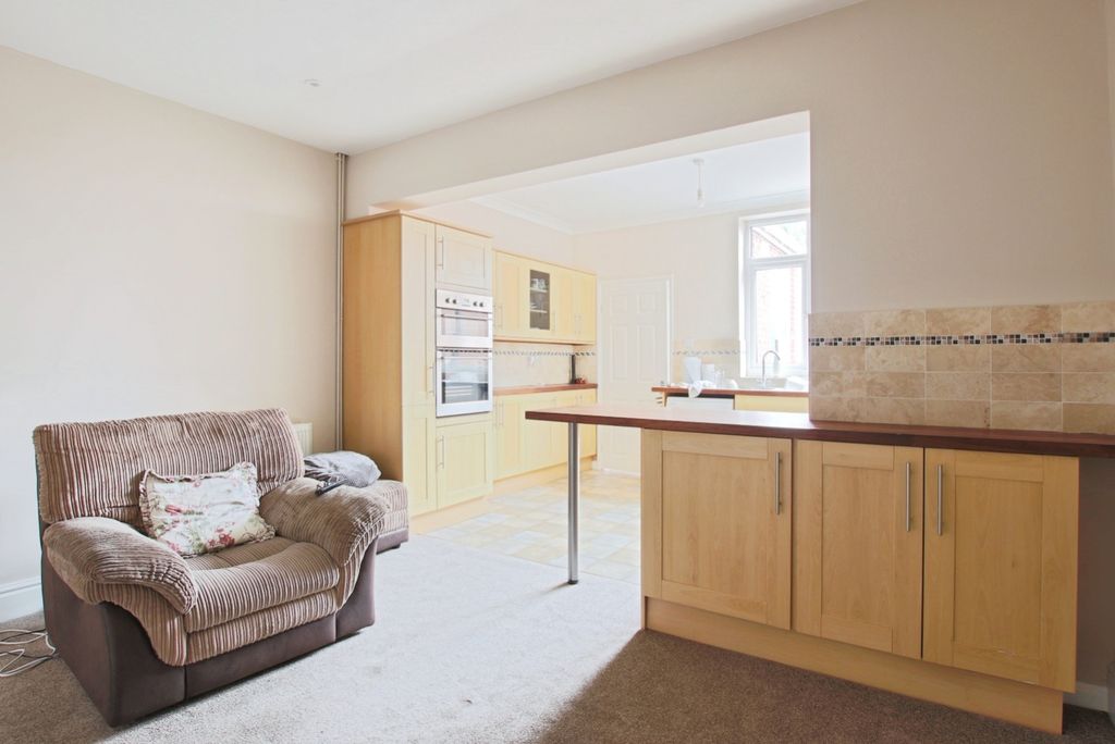 Property photo 3 of 13 4069385