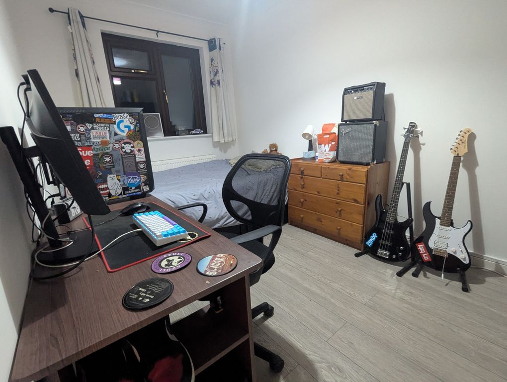 Property photo 2 of 11 5745