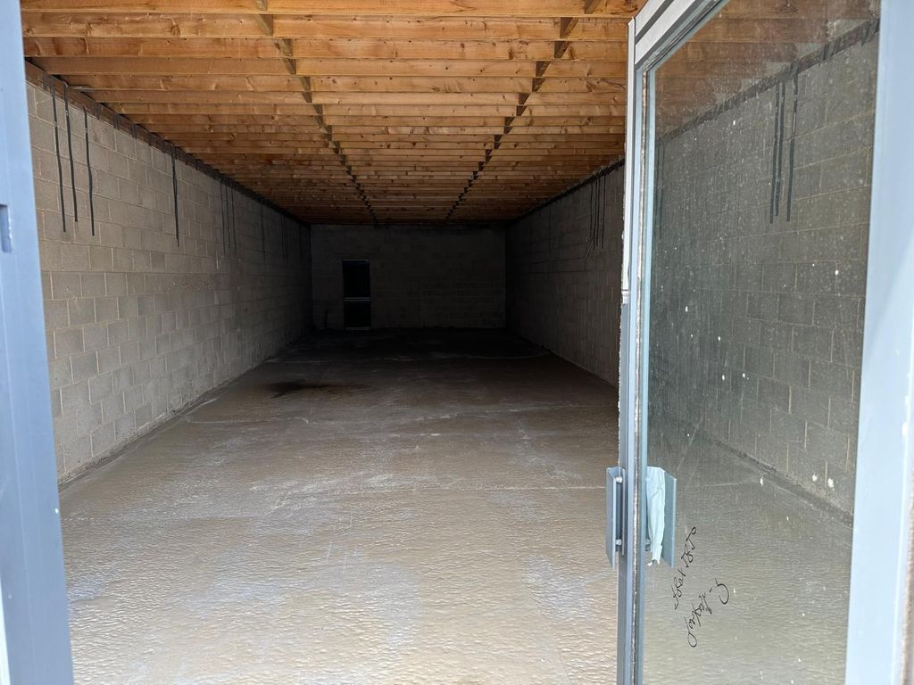 Property photo 2 of 3