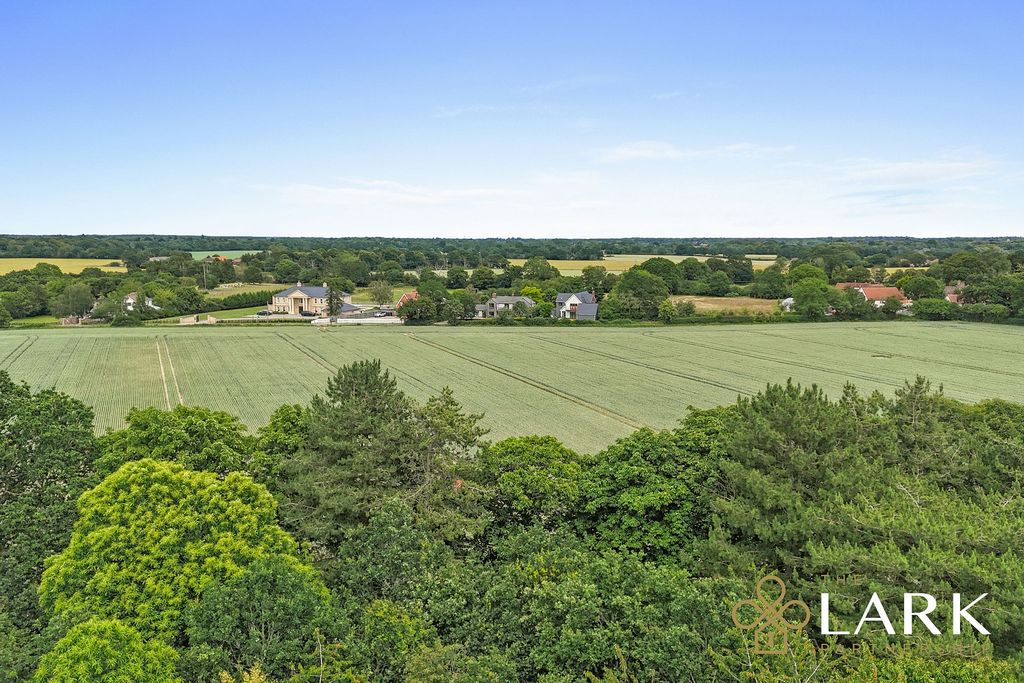 Property photo 2 of 20 Ht-Lark-Wayside-41