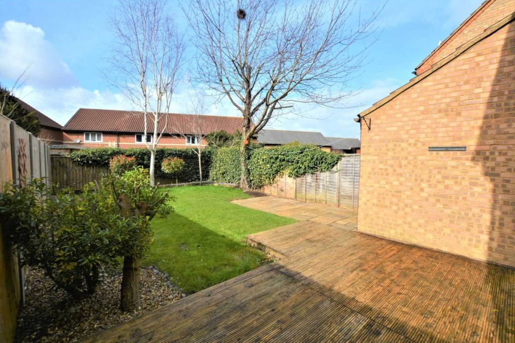 Property photo 3 of 12