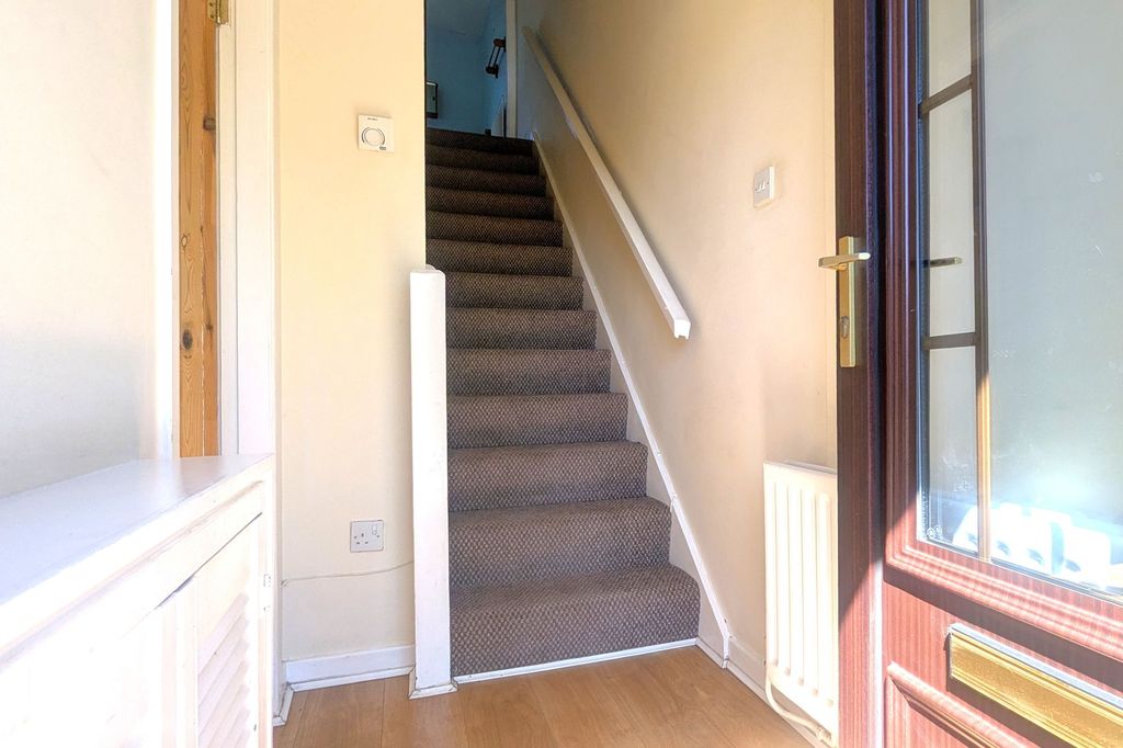 Property photo 3 of 24