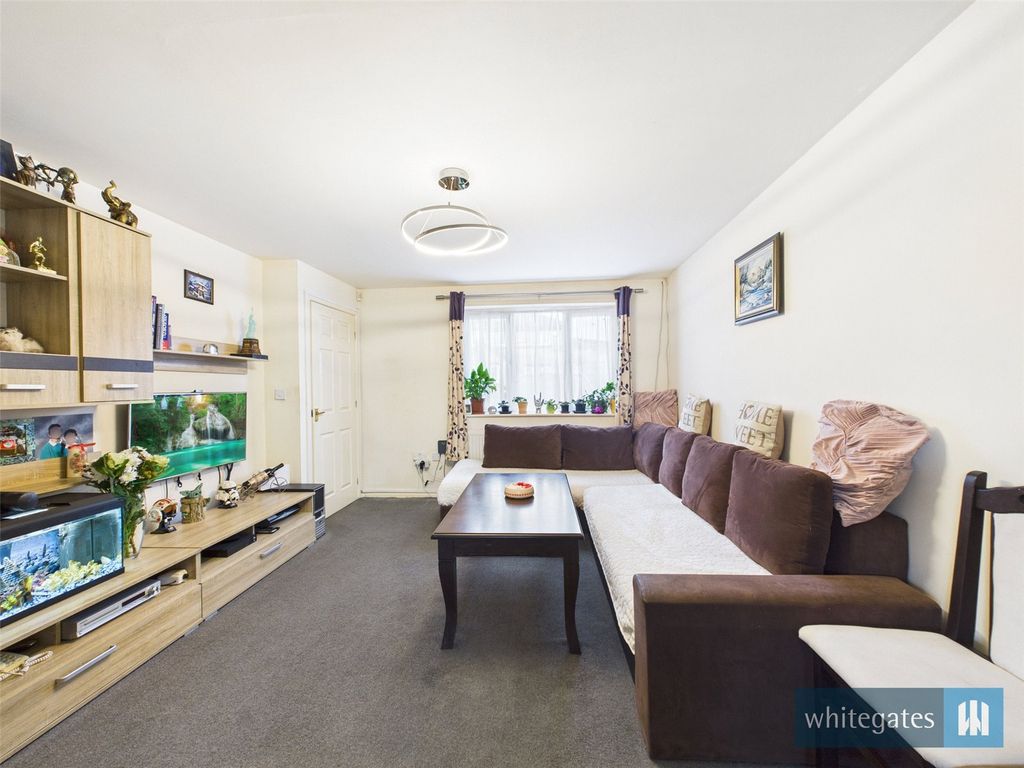 Property photo 2 of 17 Picture No. 01